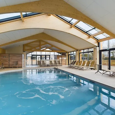 シャレー Piscine Chauffee Commune, Sejour Pour 6 *